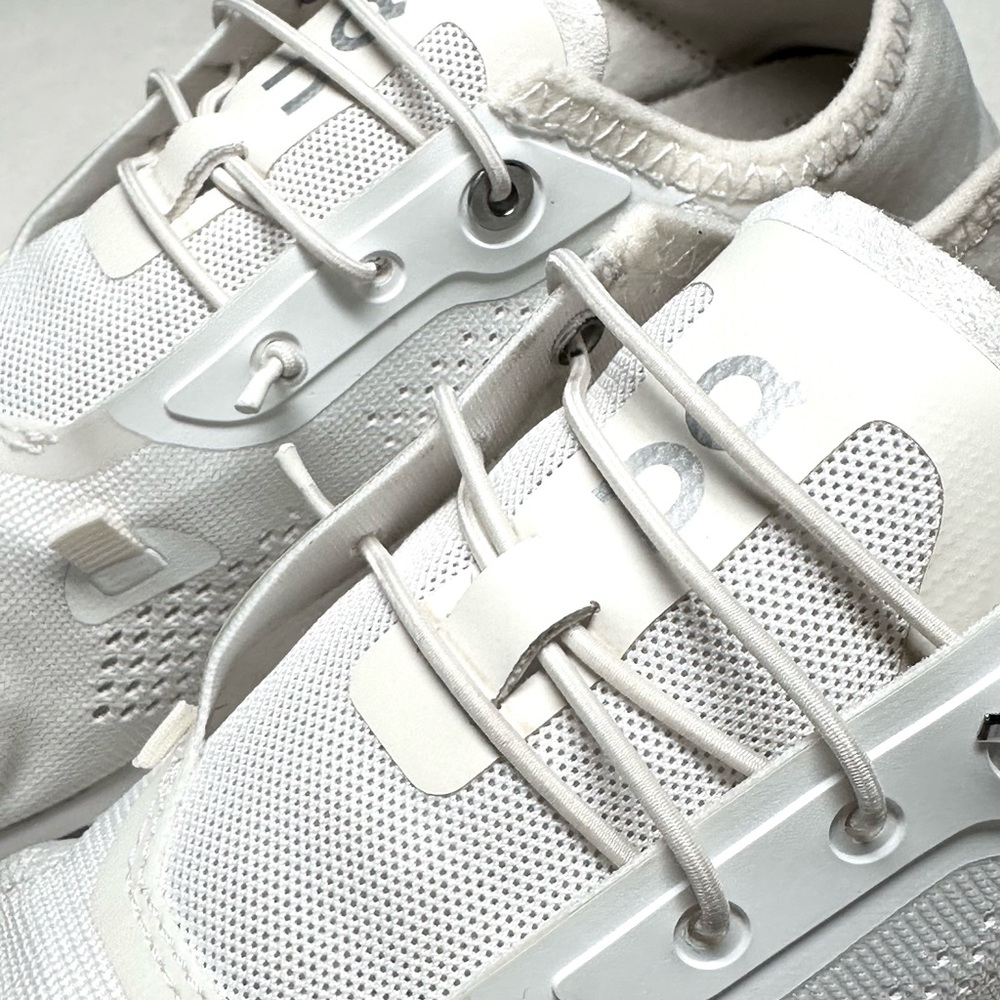 On Cloud 5- Coast. Off White/Cream Women’s Running Shoes - Picture 5 of 10
